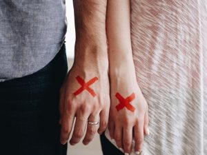 Εμπόδια στις σχέσεις
